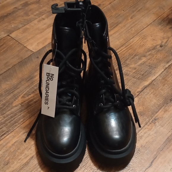 No Boundaries Shoes - Black Lace-Up Combat Boots for Women - Glossy Finish Size 7